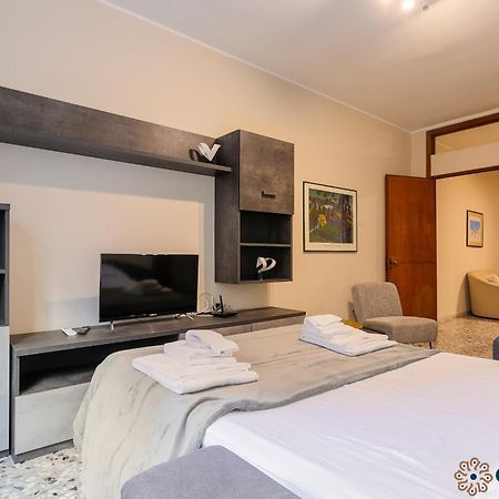 Piccinni Guesthouse By Apulia Accommodation Bari Buitenkant foto