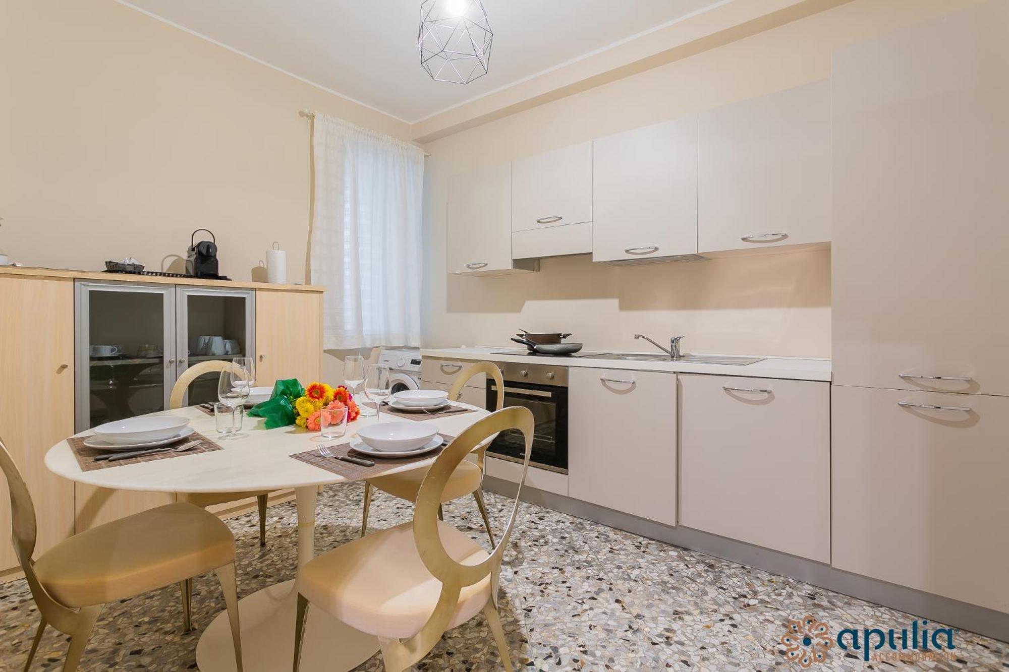 Piccinni Guesthouse By Apulia Accommodation Bari Buitenkant foto